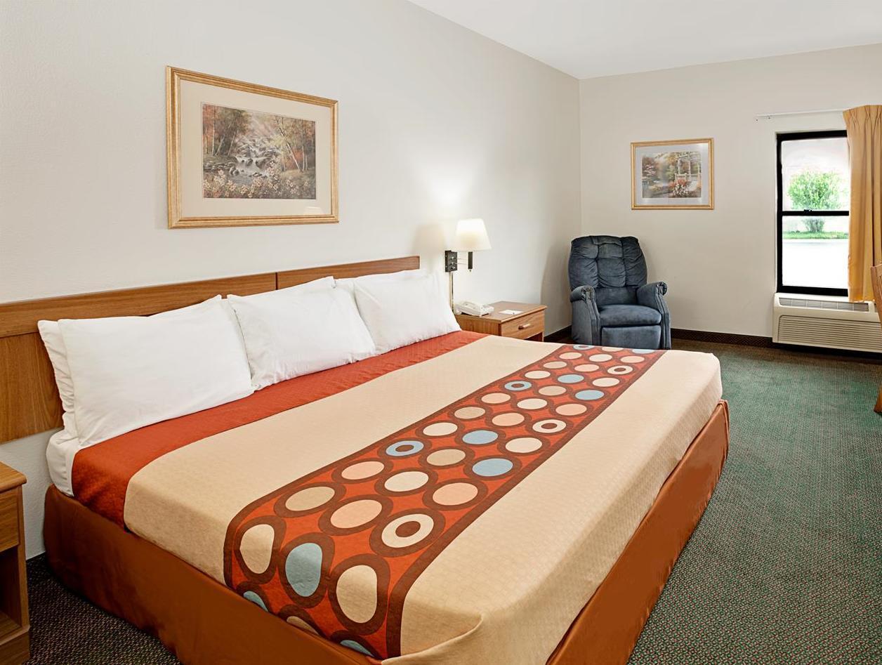 מלון Super 8 By Wyndham Hampshire Il מראה חיצוני תמונה