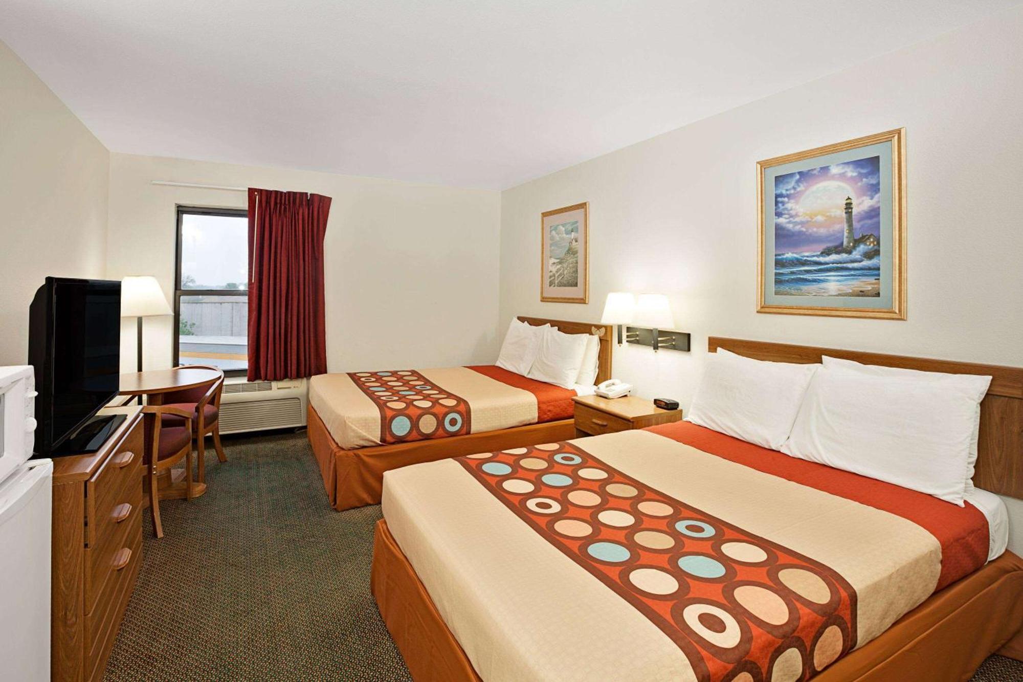 מלון Super 8 By Wyndham Hampshire Il מראה חיצוני תמונה