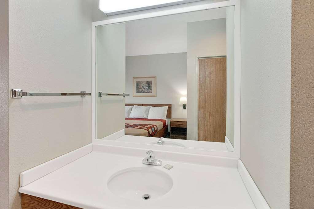 מלון Super 8 By Wyndham Hampshire Il חדר תמונה